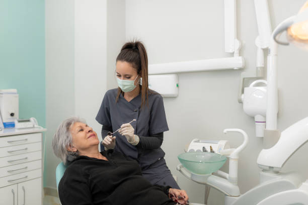Best After-Hours Emergency Dentist in Ttapoisett Center, MA